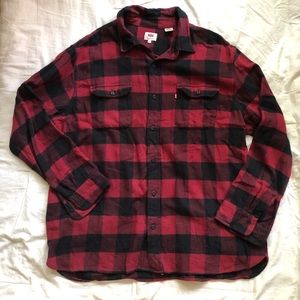 Red/Black Levi’s Flannel Shirt